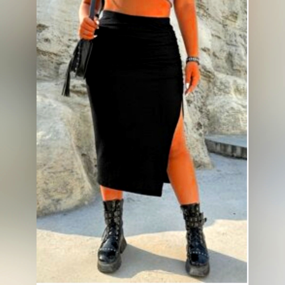 Plus Size High Rise Pencil Skirt With Leg Slit